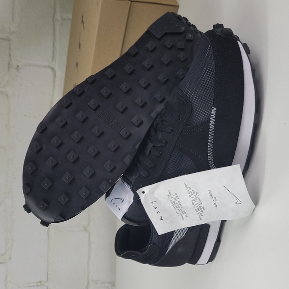 Nike DBreak-Type Black White Mesh Running Shoe Mens Sizes - Picture 5 of 11